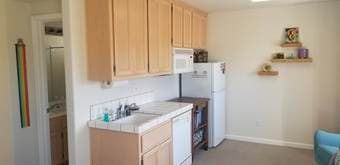 [Sublet] Private In-Law attached to shared house overlooking ocean 2