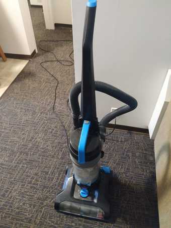 Bissel vacuum cleaner 1