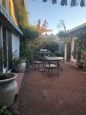 Price drop! $1,550 / 1br - Large room in 4 bed 2.5 bath Menlo Park hou 2