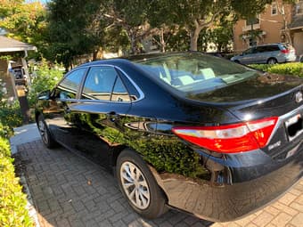 2015 Toyota Camry LE (51800 miles)-$14,500 2