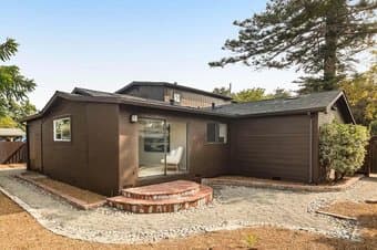 Multiple rooms available in gorgeous home 2