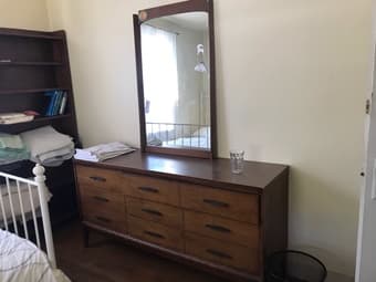 Furnished room with private bathroom near Stanford campus 2