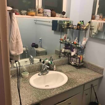 Master Bedroom and Private Bath in Menlo Park Available Jan 1 3