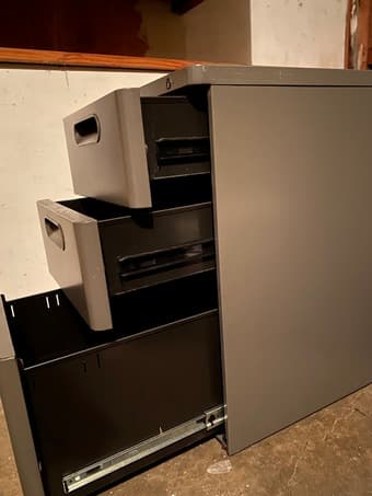 3-drawer Filing Cabinet 3