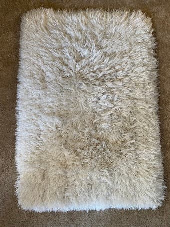 Apple Pencils, Floor mat/rug, dining table, cooling tower, nightstand 3
