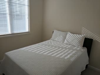 2 PRIVATE FURNISHED BEDROOMS with PRIVATE BATHROOMS 1