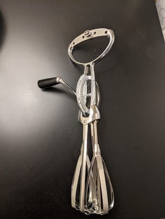 Handheld beater 1
