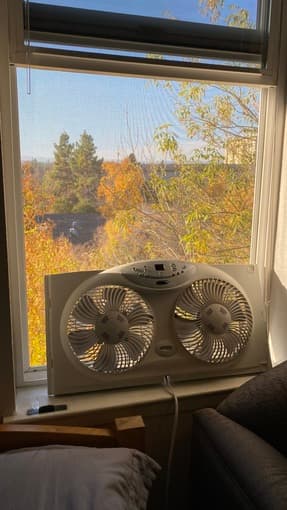 Ventilator/fan with a remote control 1