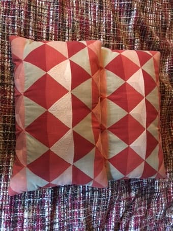 Decorative pillows (2) 1
