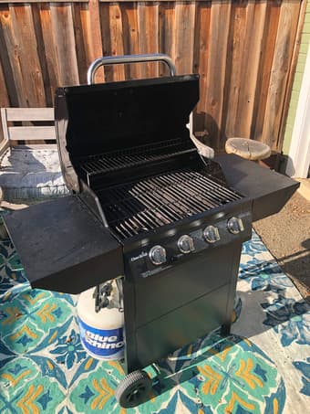 Char-Broil Gas Grill (BBQ, 4 burners) 1