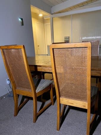 7-piece dining set 3