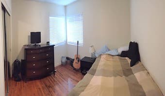 $995-Private Bedroom-GREAT LOCATION-Washer and Dryer in unit 1