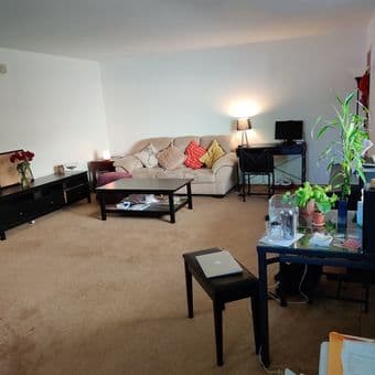 Feb 1 Move-In, Large Bedroom in 2B1Bath Apartment, Excellent Location 1