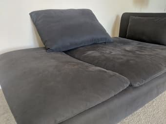 Comfy lounge chair 1