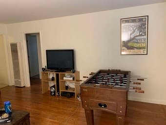 Private Bedroom-GREAT LOCATION-Washer and Dryer in unit 2