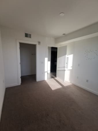 RWC Downtown. Safe, sunny, comfortable one bedroom. Now to Sept. 2021 2