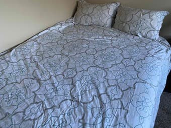 Queen sized Casper mattress for sale + frame 1