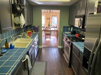 1 bedroom in a beautiful house in Los Altos Hills 2
