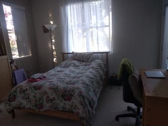 2 bedroom 2 bathroom condo near Stanford starting Jan 1