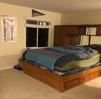 Apartment by Campus in High-End Oak Creek Complex 3