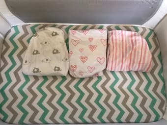 Mika Micky Bedside Sleeper Bassinet - $120 3
