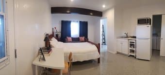 ☛ Private Newly Renovated Mini Studio - Off University - Near Amazon ↻ 2