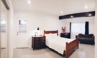 ⋆⋆⋆⋆⋆ New Modern Mini Studio in Lovely Home - Near FB & Amazon 2