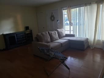 Spacious, Private Room in Beautiful Neighborhood 3