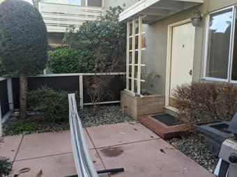 Room for rent in shared spacious 2br apartment (Menlo Park) 2