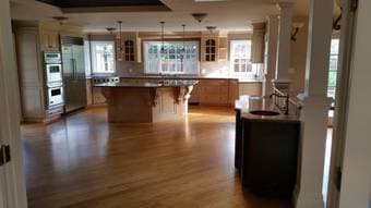 4BR/4BA 3200 sq.ft. Westside RWC 10mins to Stanford Rooms Available 1