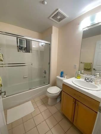 Private room available in Mountain View (female only) 3