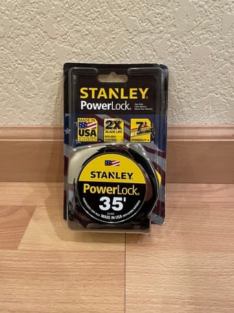 Stanley 35' Tape Measure 1