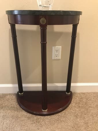 Classic Hallway Side Stand 1