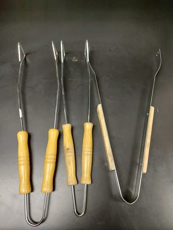 Tongs for grilling 1
