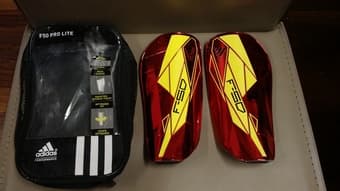 Adidas F50 Pro Lite Shin Guards (size L) 1