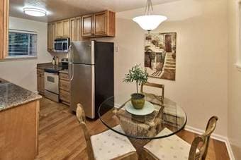 Private room in 2 bed 1 bath in Mountain View 1300 1