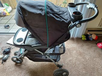 Babytrend stroller negotiable 1