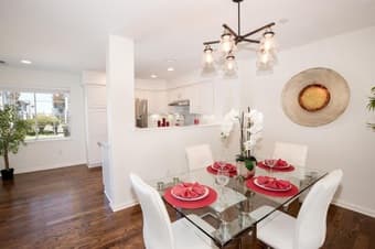 FOR RENT: 2 Bed/2.5 Bath in Redwood Shores, CA 2