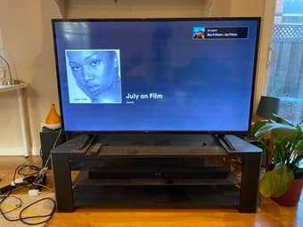 Moving sale! - Table set, TV, Whiteboard, Dumbbells, Office chair 3