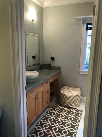 Quiet furnished large bedroom+Private bathroom+Nature views in LAH 2