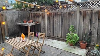 Large room in a Palo Alto 2BR duplex apartment, close to campus 2
