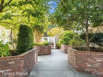 1 bed + 1 bath - Atherton 1