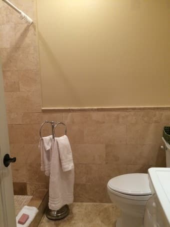 Private Entrance Room/Private Bath 8 min bike f Campus Avail April 19 2