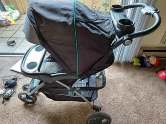 Babytrend stroller negotiable 1