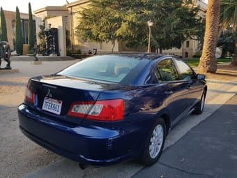 2009 Mitsubishi Galant ES 4D 1