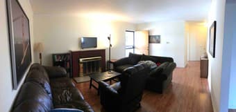 Room in 3BR w/two male professionals near IKEA/Amazon/101 1