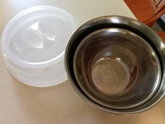 mixing bowls| knife | microwave cover 1