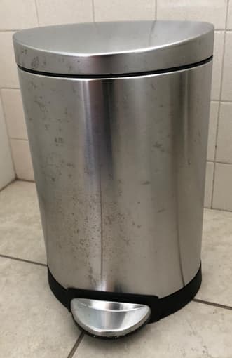 Bathroom trash can made of metal 1