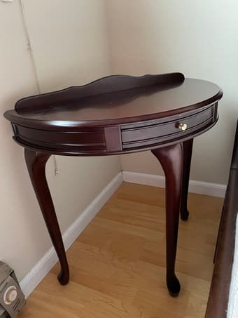 Corner table 2