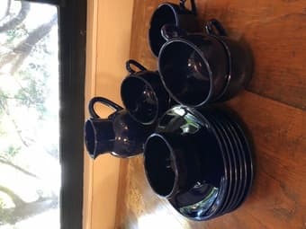 Set of 6 ceramic/porcelain cups and jar 1